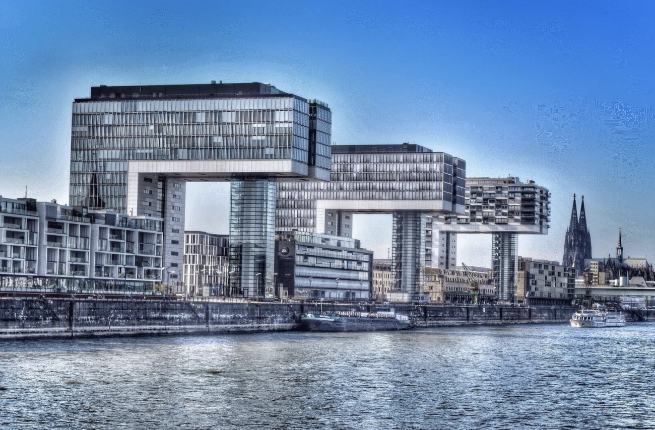 Rheinauhafen and Crane Houses (Kranhäuser)