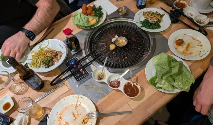 Haadi Bistro & Cafe