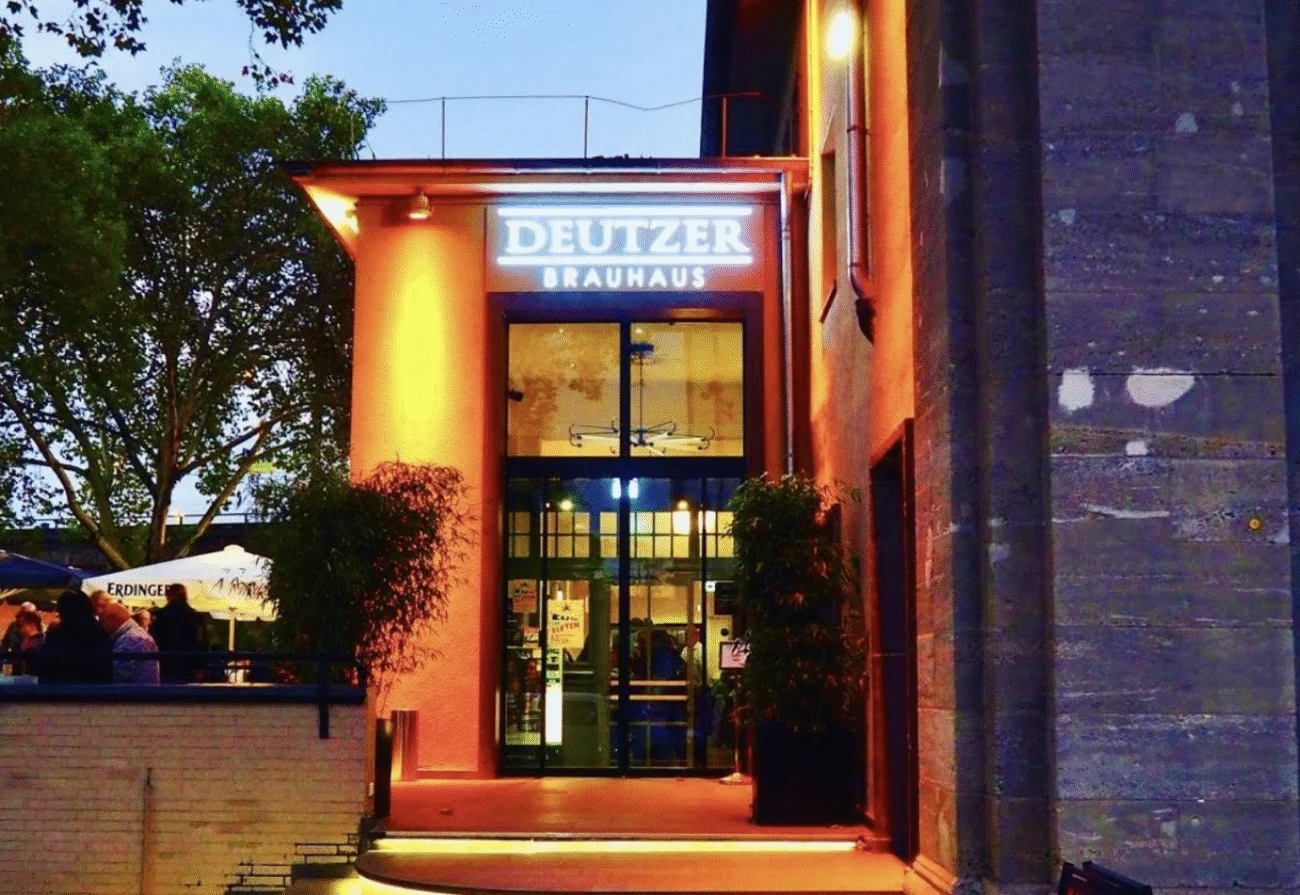 Haadi Bistro & Cafe