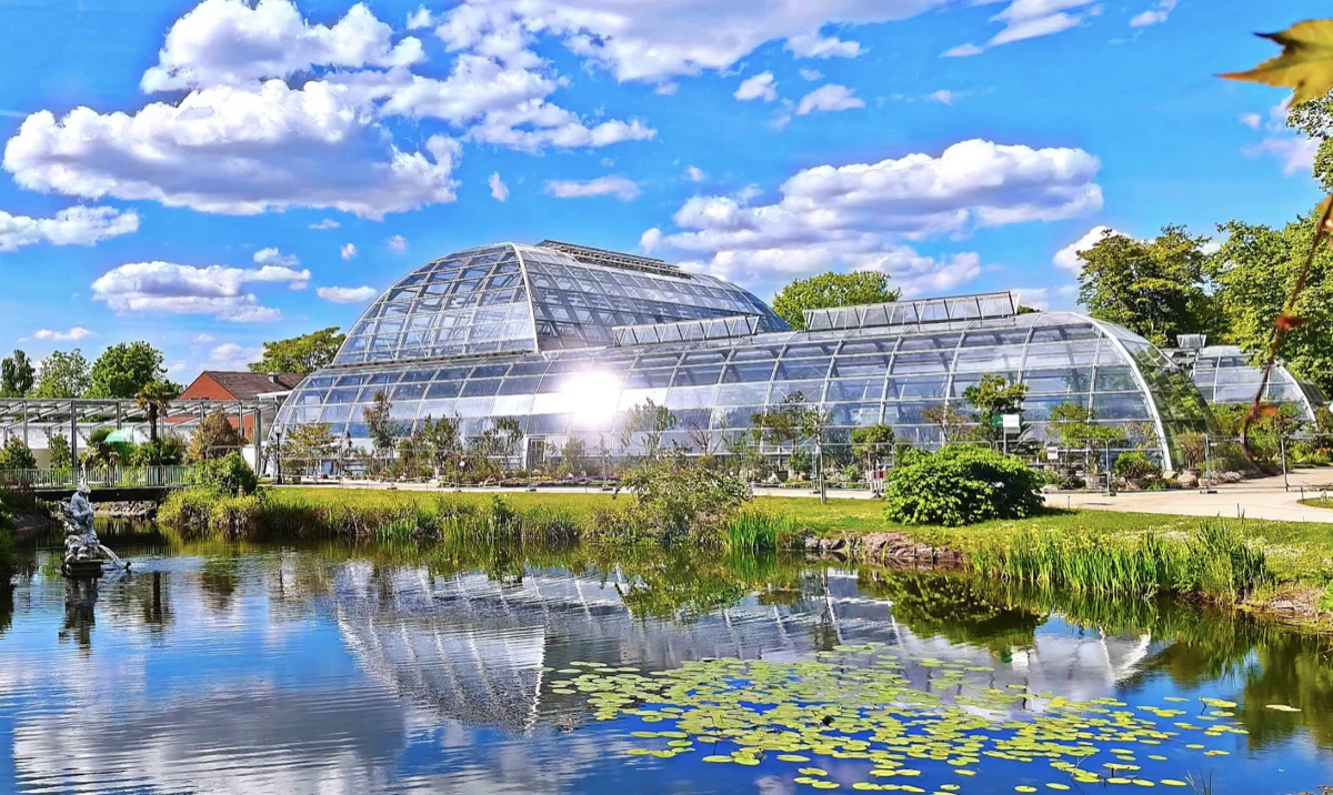 Flora Botanical Garden