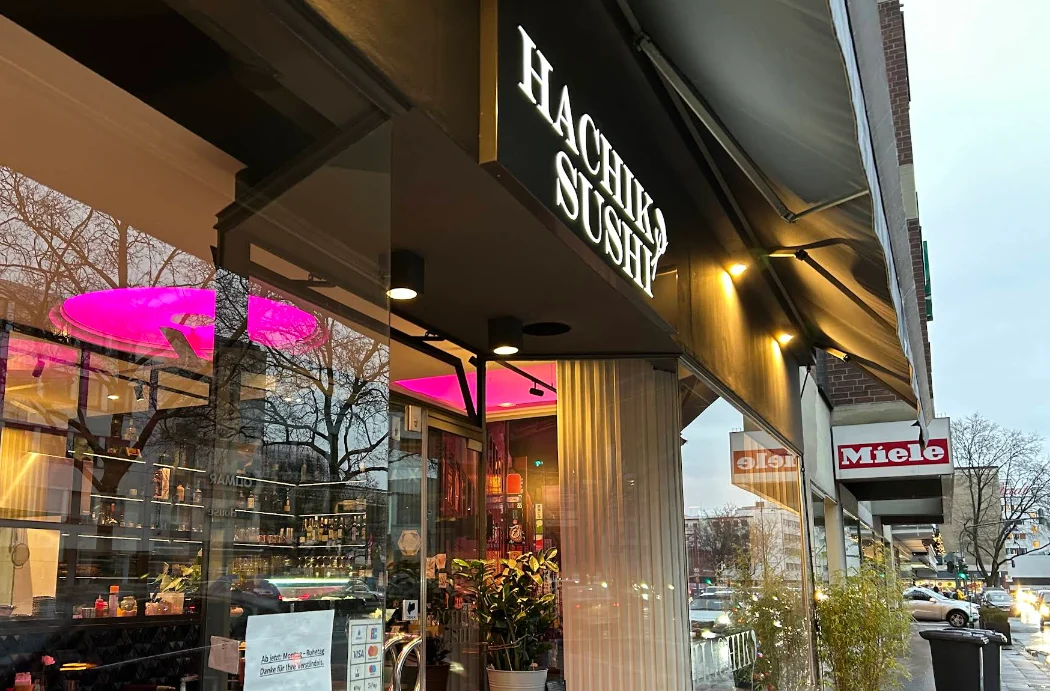 Haadi Bistro & Cafe