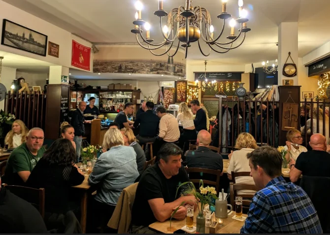Haadi Bistro & Cafe