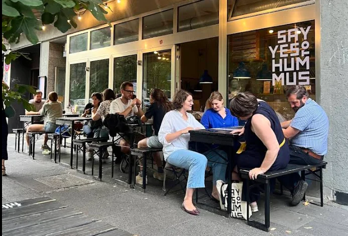 Haadi Bistro & Cafe