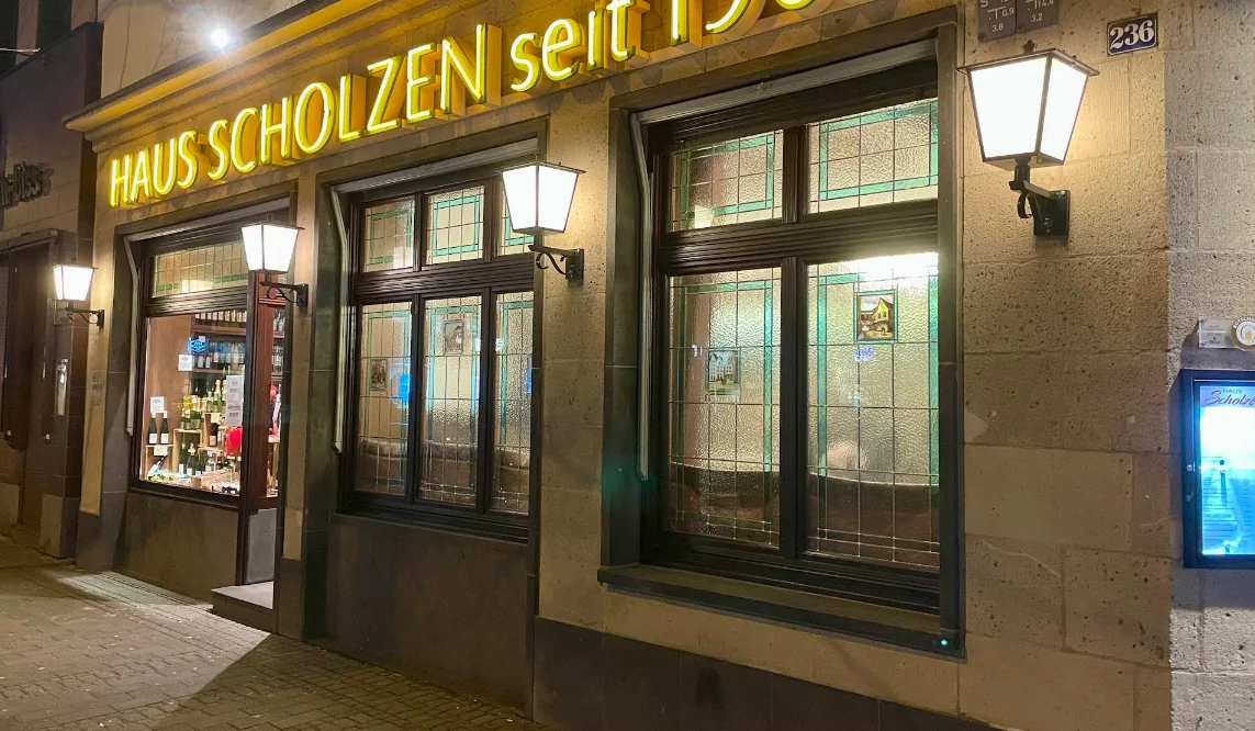 Haadi Bistro & Cafe