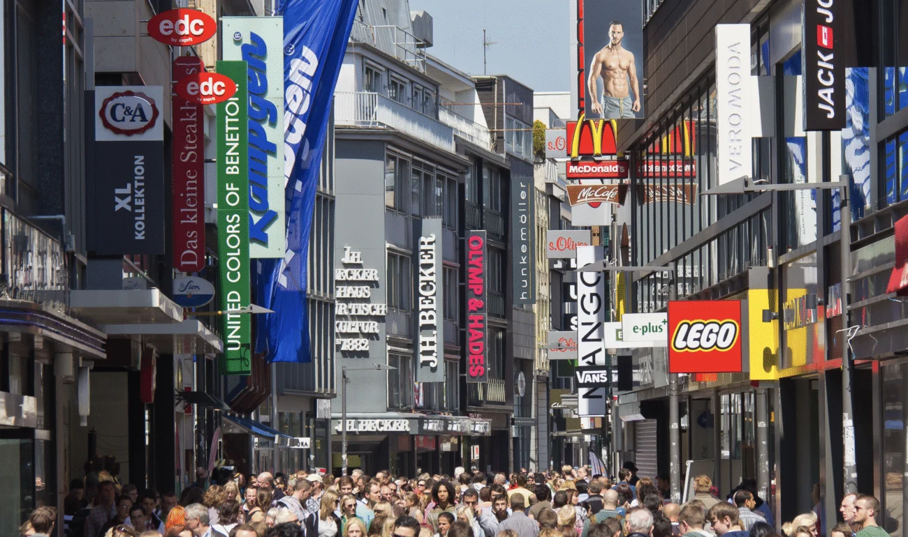Shopping on Hohe Strasse